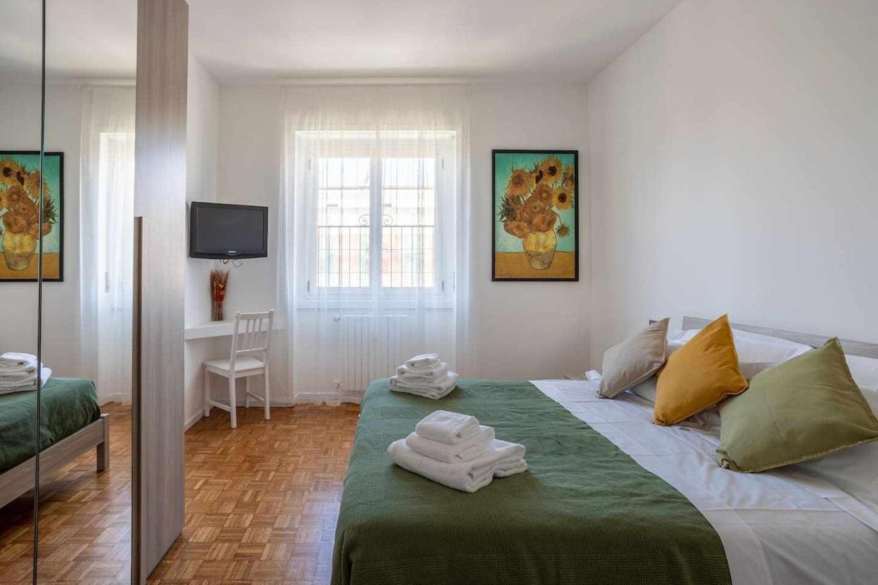 Milano City Apartments - Parking And Comfort - Spacious Apt Up To 8 Pax Luaran gambar