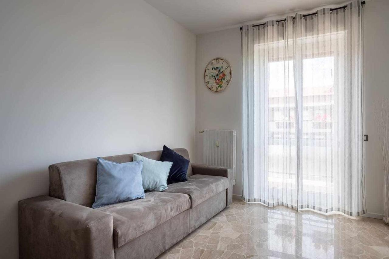 Milano City Apartments - Parking And Comfort - Spacious Apt Up To 8 Pax Luaran gambar