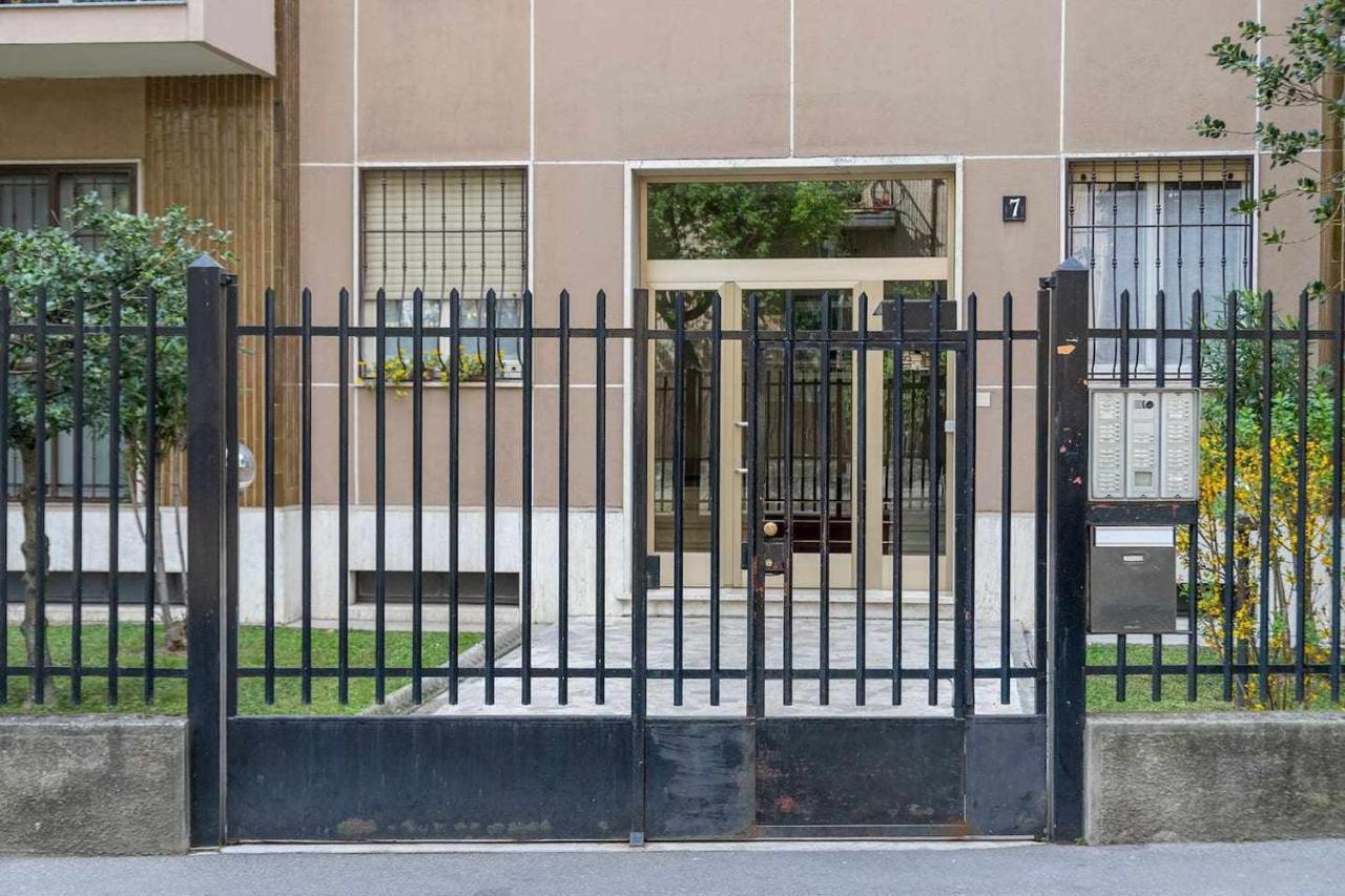 Milano City Apartments - Parking And Comfort - Spacious Apt Up To 8 Pax Luaran gambar